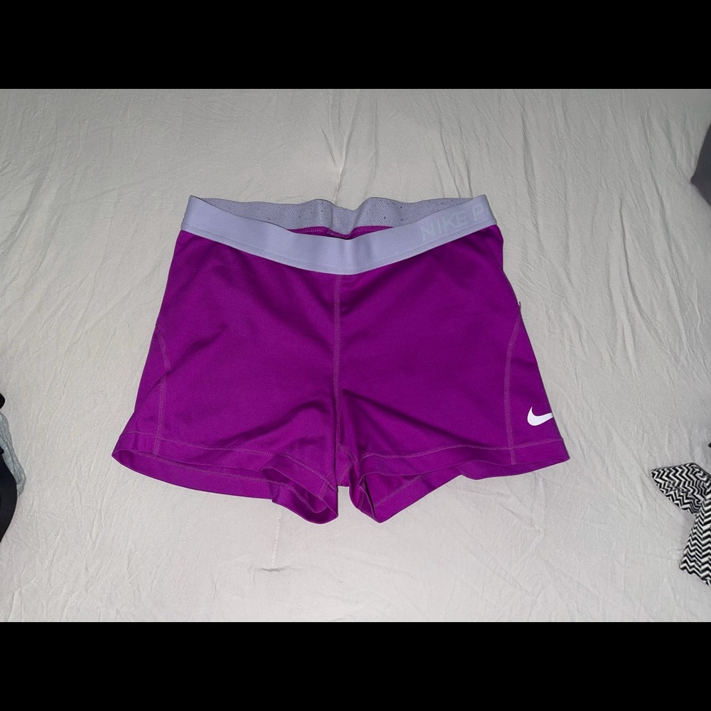 Nike Pro